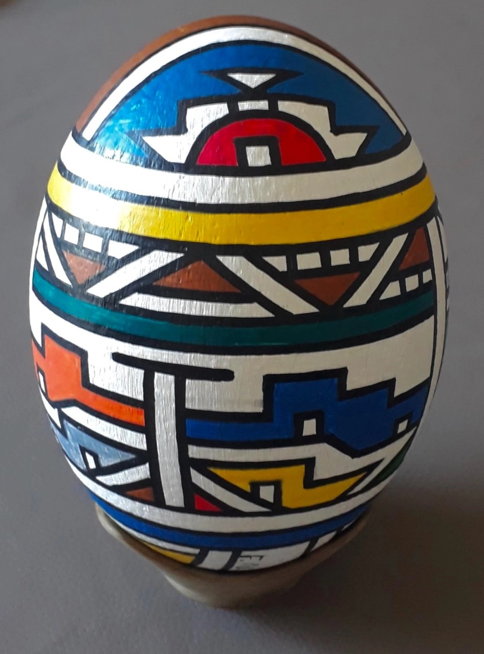 Painted Ostrich Egg by Francina Ndimande - painted ostrich egg | 16 cm x 12 cm (6.3 in x 4.7 in)